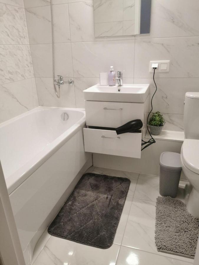 Modern Studio Debreceno, Self-Check-In, Free Parking クライペダ エクステリア 写真